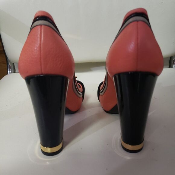 Tory Burch peach/black/gold SAMPLE pump 4.25 "heel" Never worn Size 7 - Picture 2 of 8